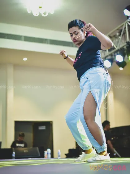 Another shot from my workshop at Vamos Goa. I love teaching and sharing my passion on stage.