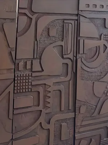 Another angle of the wooden art set, showing the side profile and the thickness of the boards.