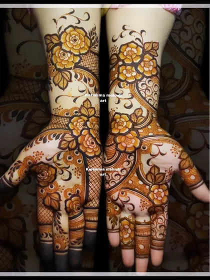 This design features winding vines of roses that flow gracefully from the arms down to the palms. The use of negative space makes the floral elements pop, creating an elegant and sophisticated look.