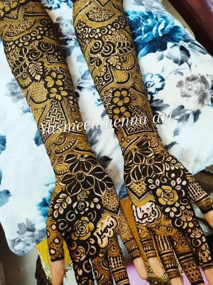 Faiza's mehndi journey, from the fresh paste to the final look. This design features a mix of geometric and floral patterns, with names personalized on the palms.