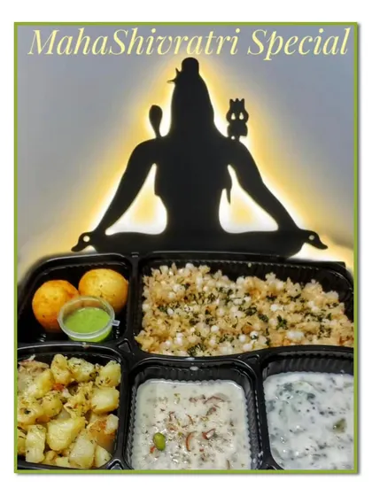 My special Vrat ka Khana for MahaShivratri. This fasting meal includes Sabudana Khichdi, Farali Kachori with chutney, Aloo Sabji, creamy Ratalu Kheer, and fresh Rajgira Puri, ensuring your fast is both devout and delicious.