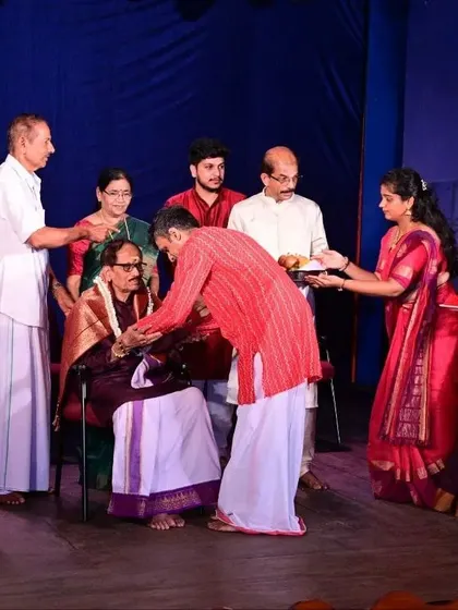It was an honor to be a guest for Bharatanjali's "Purusha Nritya Vilasa" in Mangalore and to celebrate the 90th birthday of the living legend Guru Shri Ullal Mohan Kumar.