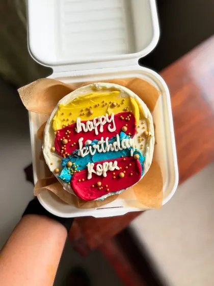 A showcase of some of my favorite custom bento cakes. You can see a variety of designs, from a Harry Potter theme and a cricket-themed "29 not out" cake to a romantic "let's grow old together" message, showing the endless possibilities for personalization.