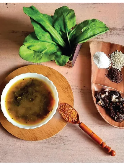 Ava Pettina Pulusu, a mustard-flavored stew from Andhra Pradesh. This recipe, passed down from the contributor's Amma, must be made with a calm mind and enjoyed fresh.