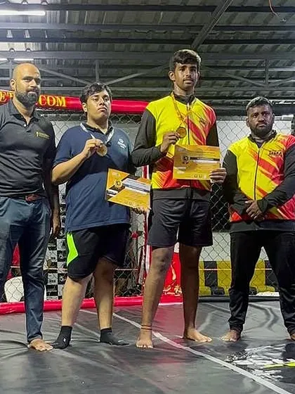 Another gold for the team. Our fighter, Jashwanth, is recognized for his victory in the -82kg category in Chennai.