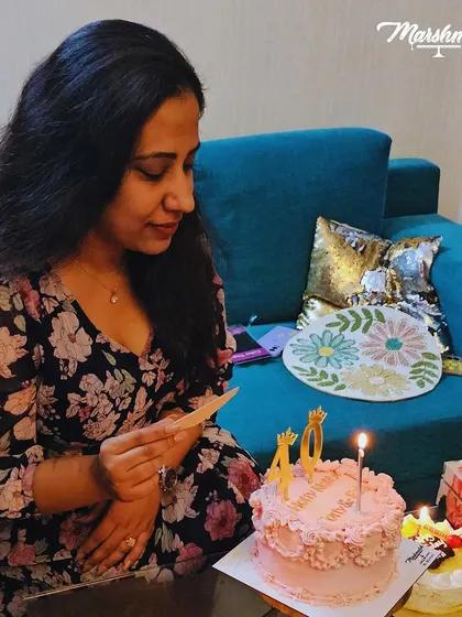 A quiet moment of reflection before making a birthday wish. It's an honour to have my cakes be a part of such personal and happy celebrations.