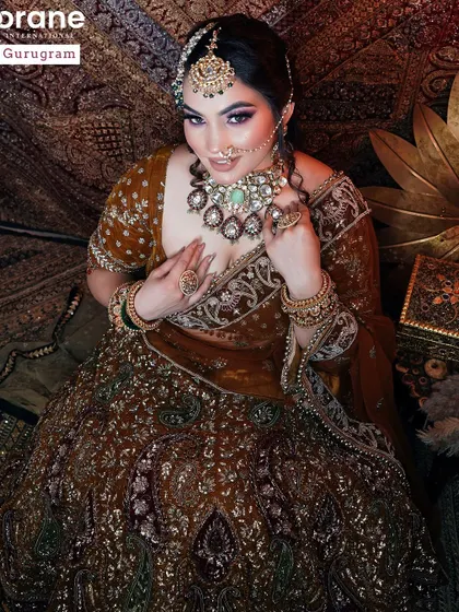 Another shot of the same Arabic bridal look, this time with a more direct and engaging pose. I teach students to capture a variety of moods in their portfolio.