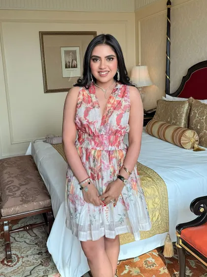 A full view of this fresh and flushed morning glam. The makeup is kept light and dewy to create a look that is effortlessly chic and perfect for any daytime celebration.