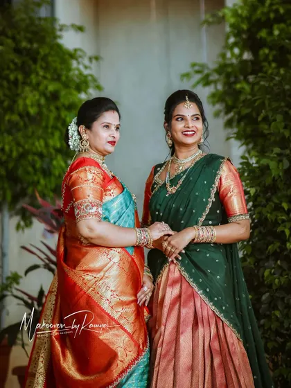 Aishwarya and her mother Sandhya in their beautiful traditional outfits. We created complementary looks that suited their individual styles.
