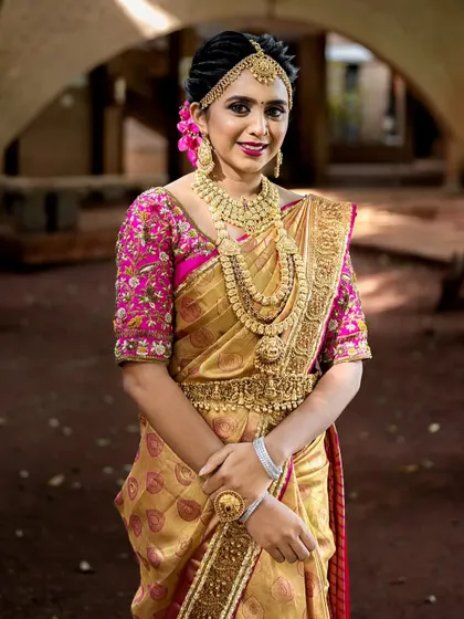 The smile of a confident bride. The jewellery is designed to make you feel special on your big day, and this picture captures that feeling perfectly.