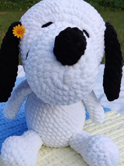 My giant Snoopy plushie, made with chunky Blankie yarn for an extra soft and squishy feel.