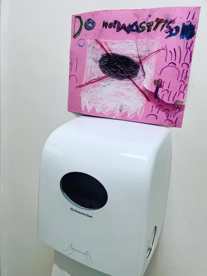 A powerful visual message from a child about not wasting soap. It’s amazing to see how they use their creativity to communicate important ideas and encourage mindful behavior in their community.