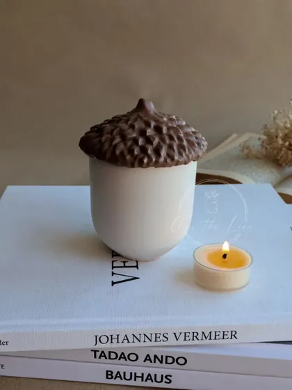 Another look at the adorable acorn trinket jar. The lid is textured just like a real acorn cap.