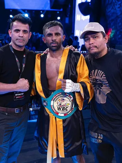Another team photo from Dubai, celebrating a WBC title win with our fighter.