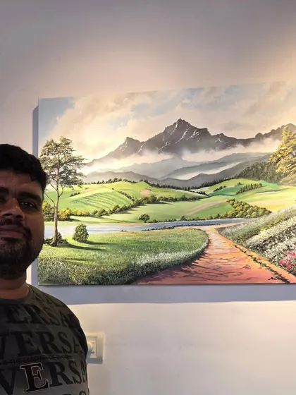 We love connecting our clients with the creators behind the art. Here are some moments from our gallery, featuring talented artists like Isha Valentine and happy visitors exploring our exhibitions.