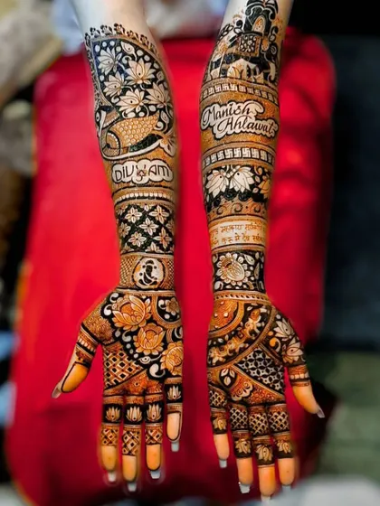 Another angle of the 'Manish' and 'Divyam' bridal mehndi, showcasing the clarity and neatness of the lettering.