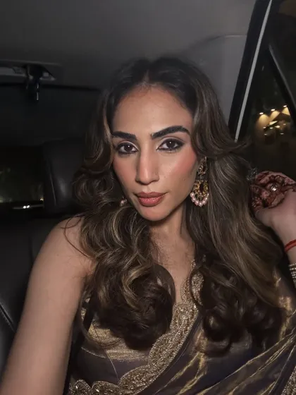 A car selfie from a wedding, part of my "new year old dump."