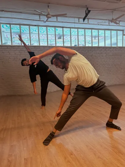 Two dancers demonstrate the dynamic shapes and lines that are characteristic of our contemporary style. X-Sense is a blend of technique and artistry, open even to complete beginners.