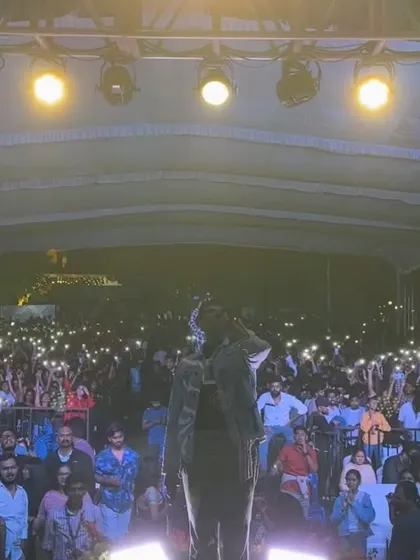 A sea of phone flashlights from the crowd at Chiguru '23, Cambridge Institute of Technology. Creating these beautiful, unified moments is a highlight of any set.