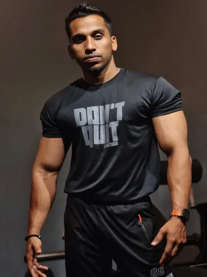 The "Don't Quit" shirt says it all. This is the mindset required for a real transformation. Here I am, focused and ready for the next chapter in my fitness journey.