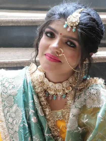A bright and bold lip color is characteristic of many Punjabi bridal looks. We train students on color theory to choose the perfect shades.