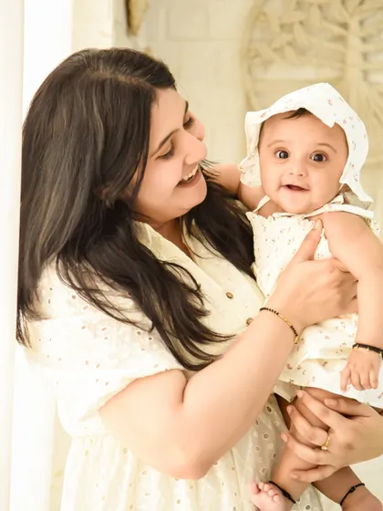 The special bond between a mother and her baby girl. This six-month milestone session was the perfect opportunity to capture this sweet moment.