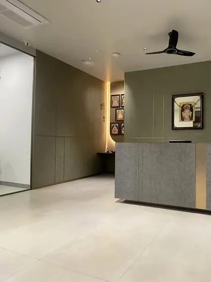 A duplicate image of the modern and sleek reception at VEE CEE EXPORTS.
