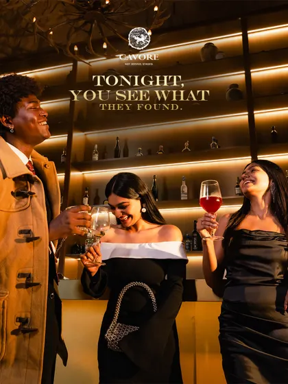 The energy of the night is found in shared laughter and clinking glasses. I see the bar as a social stage, where friends gather and the evening feels electric. Tonight, you see what they found.