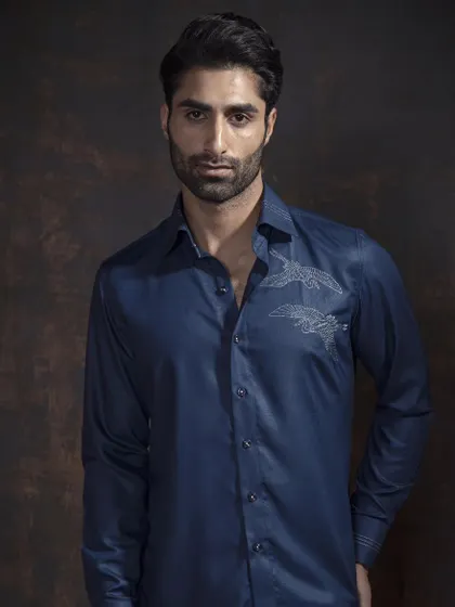 Experience the pinnacle of sophistication with my curated collection of formal shirts. This navy shirt with bird embroidery is crafted from the finest luxurious fabrics.