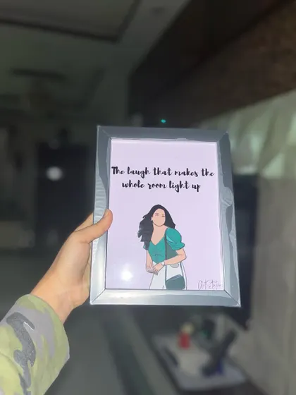 A slightly different view of the "Mai apne favourite hu" solo illustration frame. It's a wonderful reminder to celebrate yourself.