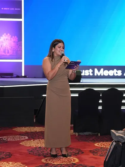 Interacting with attendees from the floor at Zenith Live Encore. I make it a point to move around and engage with guests directly.