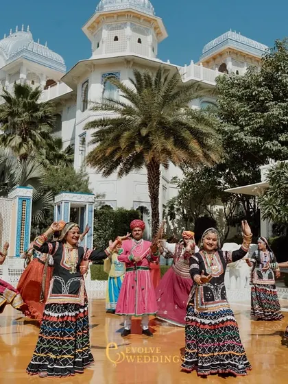 Traditional Rajasthani folk dancers perform in the courtyard, adding an authentic and lively element of entertainment that immerses guests in the local culture.