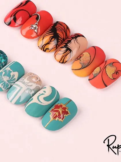 A closer look at some of my more experimental designs. I love trying new things and pushing my creative boundaries.