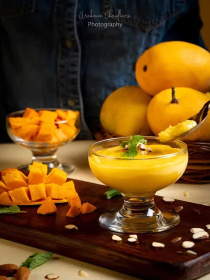 Another angle of this delicious mango creation, showing the texture and fresh ingredients. Providing a variety of shots from a single session gives my clients a wide range of content to use across different platforms.