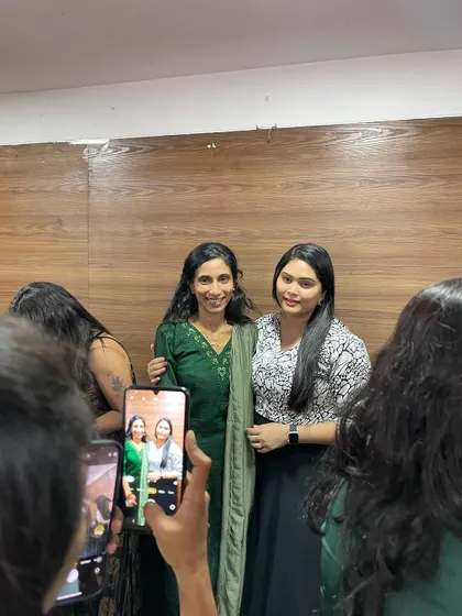 It's always a pleasure to connect with fellow artists and students. Here I am taking a photo with a participant after the masterclass.