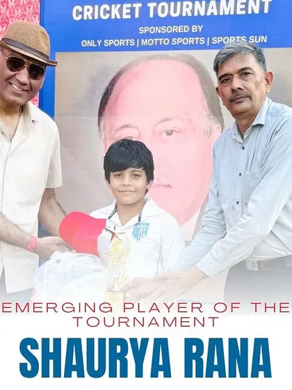 Shaurya Rana receiving the Emerging Player of the Tournament award. A great recognition for this young talent.