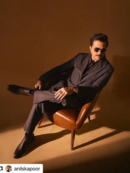 This full shot shows how a great haircut and style can pull an entire outfit together.