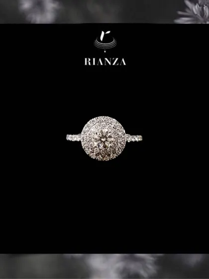 A duplicate image of the double halo round brilliant ring. This style is perfect for someone who wants a bold and beautiful statement on their finger.