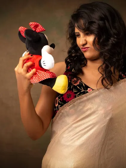 Another take from the playful series with Priyadarshini SK, capturing a different fun expression. It’s important to show range and personality.