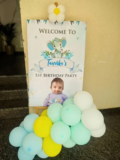 Another welcome sign for a baby elephant party.