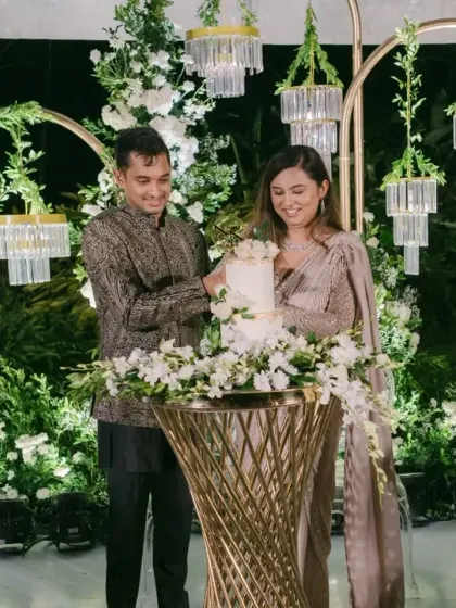 Sometimes, less is more. For this reception, we created a magical moonlight theme with minimalist decor, using elegant white florals, crystal chandeliers, and clean lines to craft a look that was simple yet stunning.