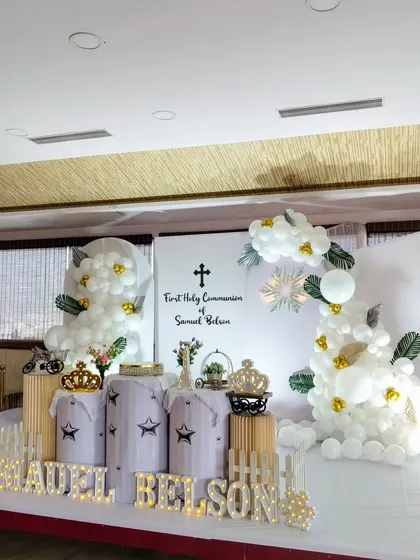 The full stage view of the Holy Communion party.