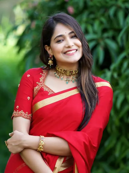 The perfect smile to go with the perfect outfit.