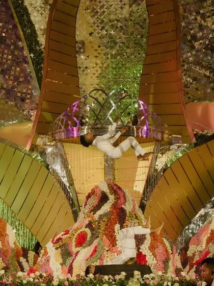 A mind-bending acrobatic performance that combines strength and artistry. These are the "wow" moments that elevate a wedding from a party to a spectacle.