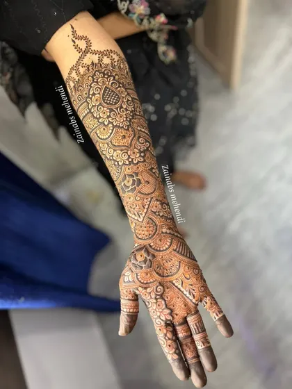 A single arm view of the design.