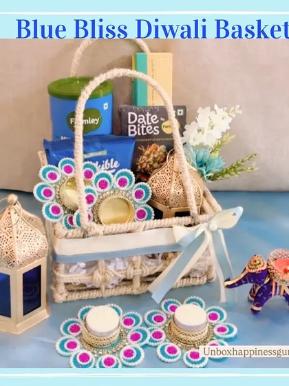 A duplicate of image 5, showing the Blue Bliss basket.