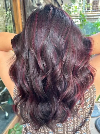 Fiddle rose. Burgundy vibes and a fresh haircut. This is a non-bleach color. (No filter)
