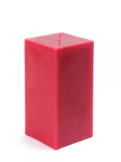 My square pillar candle in a rich red hue. This is a popular choice for festive seasons, romantic settings, and restaurants wanting a classic color in a modern shape.