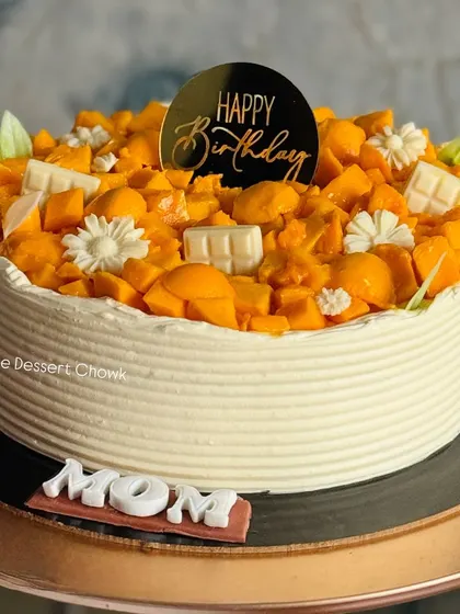My Mango Maharaja cake is the star of the summer season. It's loaded with fresh, sweet Alphonso mango chunks on a light vanilla sponge with mango mousse, making it a refreshing and indulgent treat.