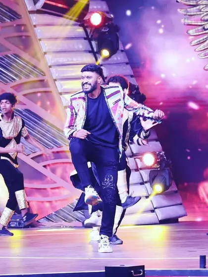 A dynamic shot from my grand entry dance at the 'Gichchi Giligili' Season 2 launch. The performance featured my signature high energy choreography.